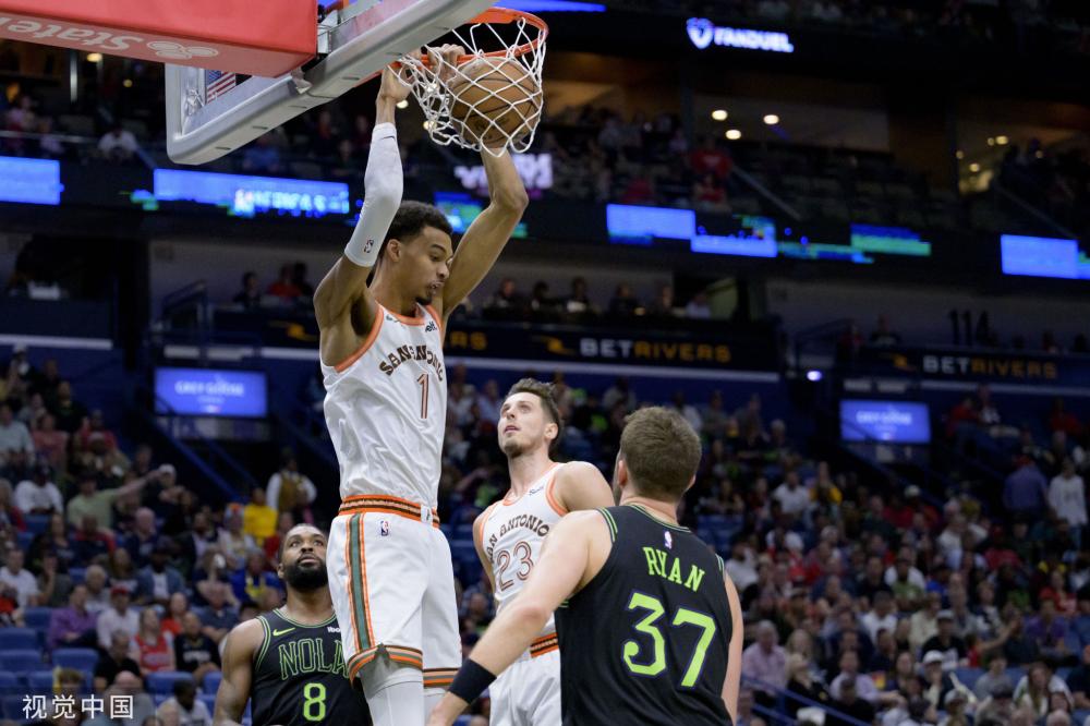 更为惊人的 更为惊人的