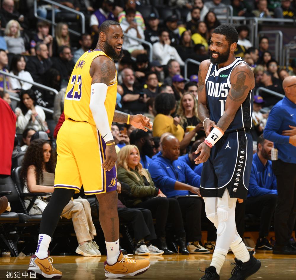 通过篮球建 通过篮球建